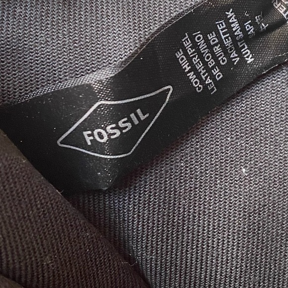 Fossil Tara black pebbled leather pouch 7 x 4.5 - Picture 5 of 7